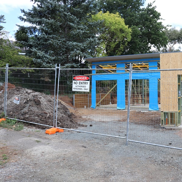 do you deliver and install temporary fencing and what's the cost for this in Dorchester